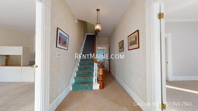 77 Broadway, Unit 1 in Bangor, ME - Building Photo - Building Photo