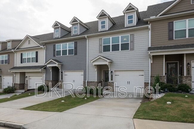 3697 Acorn Dr in Oakwood, GA - Foto de edificio - Building Photo