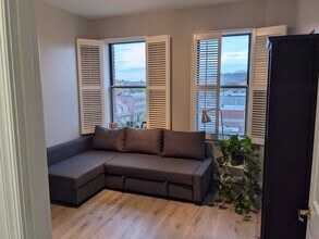 1621 T St NW, Unit 702 in Washington, DC - Foto de edificio - Building Photo