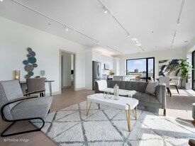 3202 N Racine Ave in Chicago, IL - Building Photo