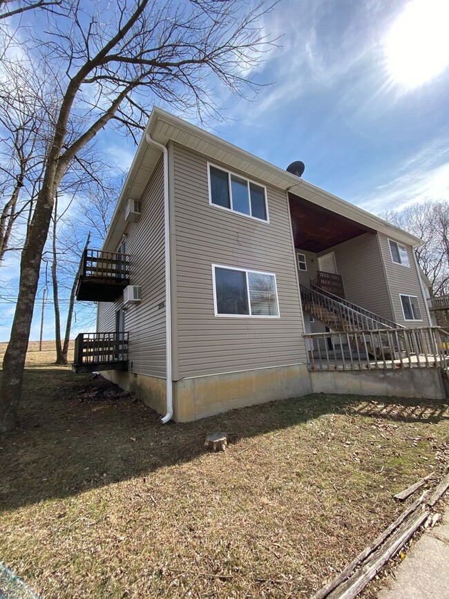 property at 2916 Lawnridge Ct