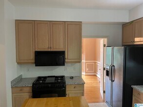 2301 Vestbrook Dr in Vestavia Hills, AL - Foto de edificio - Building Photo