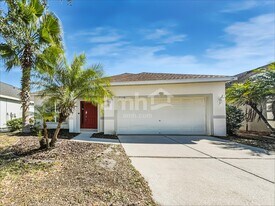 7529 Dragon Fly Loop in Gibsonton, FL - Building Photo