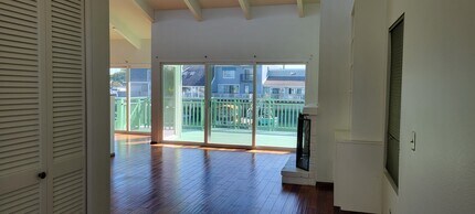 4640 Eastbourne Bay in Oxnard, CA - Foto de edificio - Building Photo