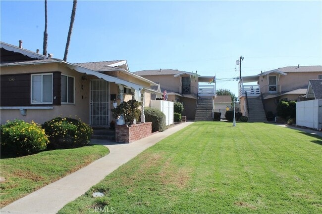1342 W Valencia Dr in Fullerton, CA - Building Photo - Building Photo