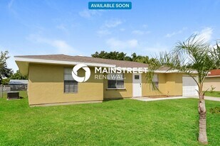 608 SW Belmont Cir in Port St. Lucie, FL - Building Photo