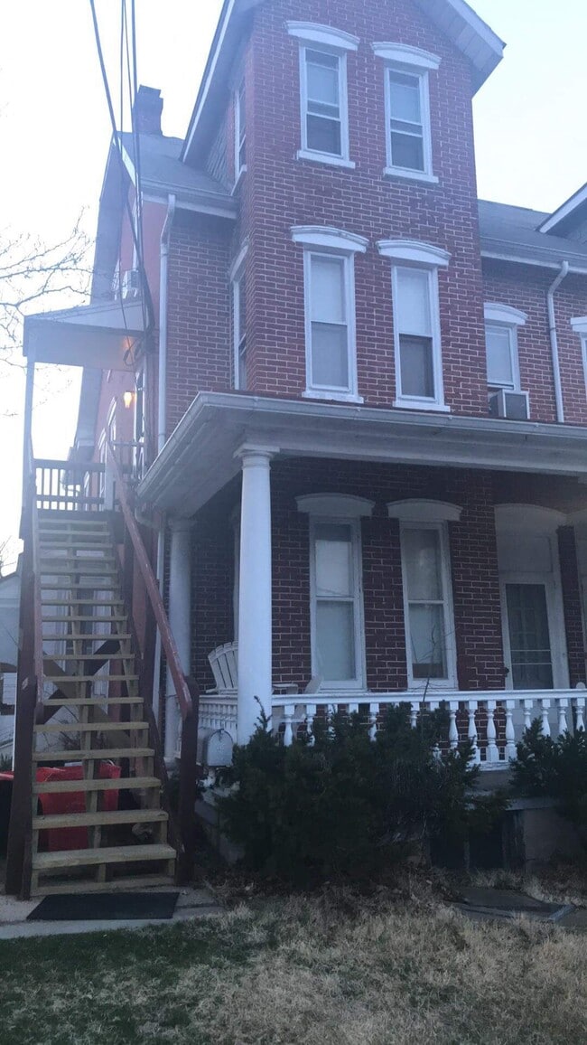 139 Yost Ave, Unit 2