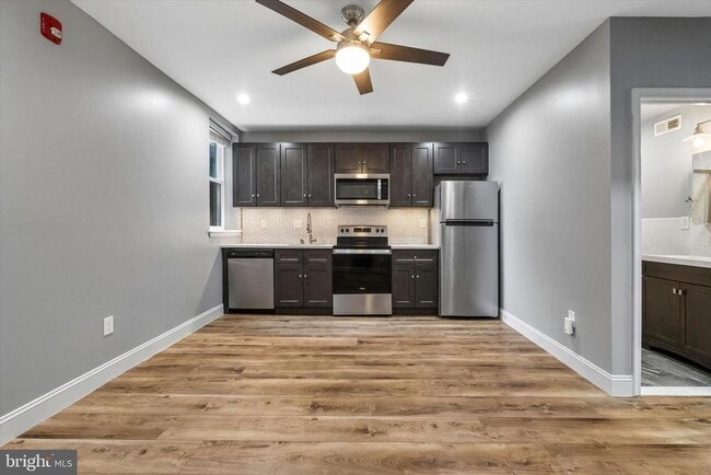 property at 418 S 15th St