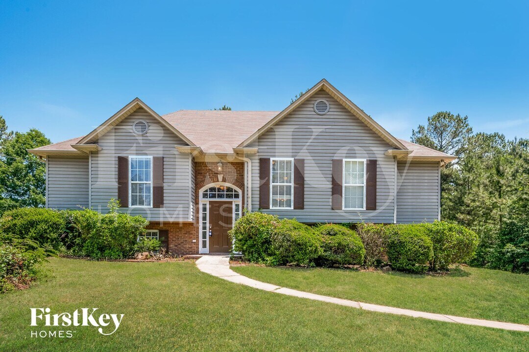 29 Parkwood Dr in Odenville, AL - Foto de edificio