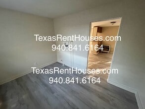 400 Ameron Rd in Burkburnett, TX - Foto de edificio - Building Photo
