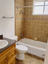 5130-5140 Roseland St in Los Angeles, CA - Building Photo - Building Photo