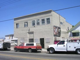 6112 S San Pedro St Apartments