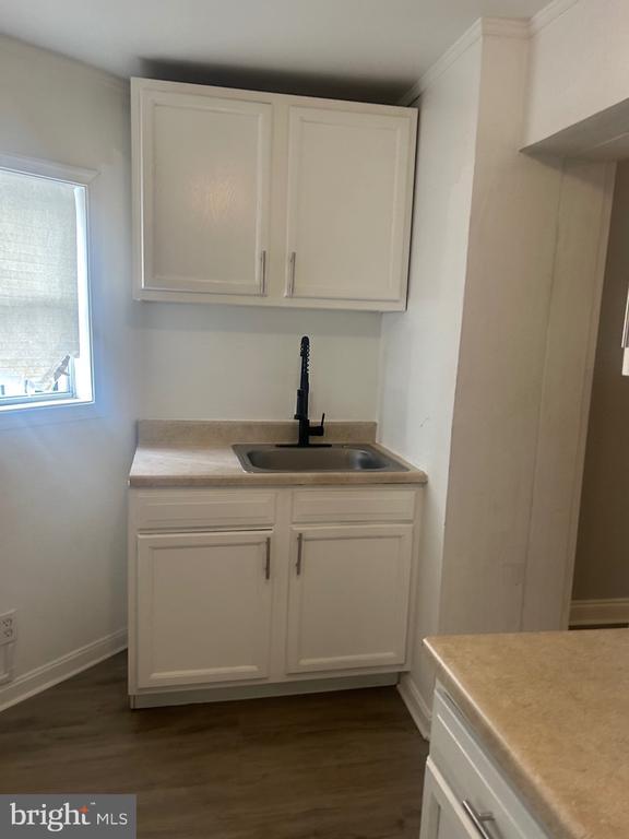 2136 N Fulton Ave in Baltimore, MD - Foto de edificio - Building Photo