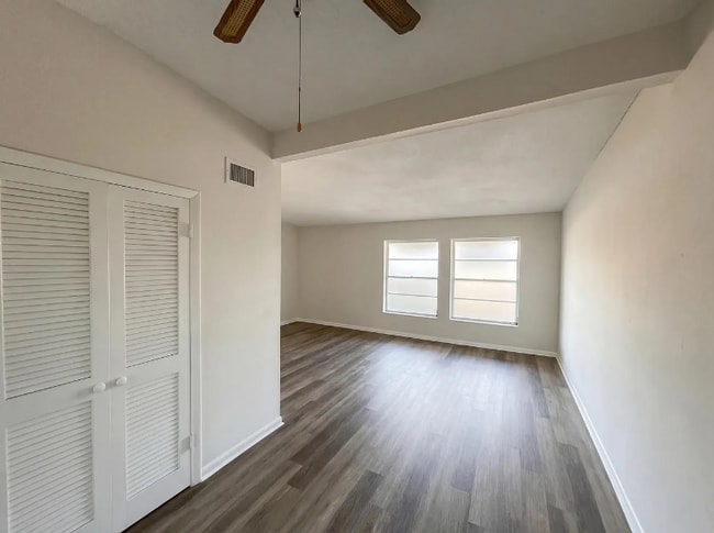 891 SE Calmoso Dr in Port St. Lucie, FL - Building Photo - Building Photo