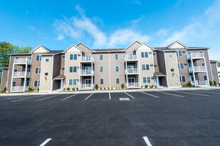 Long Meadow Landings in Groton, CT - Building Photo