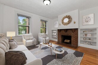 42 Linnaean St, Unit #1 in Cambridge, MA - Building Photo - Building Photo