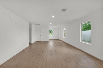 17942 Becker Lndg Dr in Hockley, TX - Building Photo - Building Photo