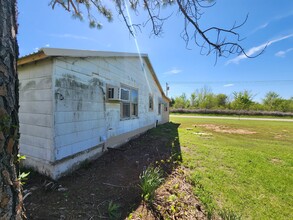 2956 State Hwy 32 in Marietta, OK - Building Photo - Building Photo