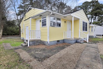 214 York St in Jacksonville, NC - Building Photo - Building Photo