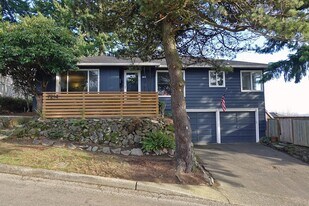 7214 SW 10th Ave in Portland, OR - Building Photo