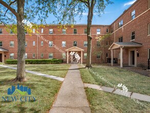 Newly Renovated Apartment Building in Columbus, OH - Foto de edificio - Building Photo