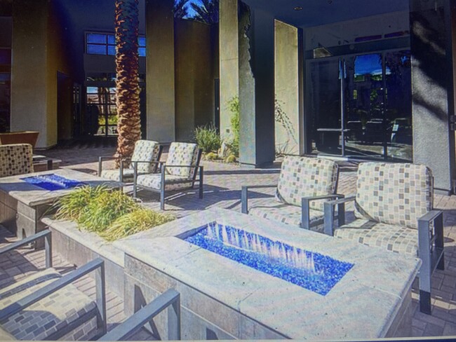 11298 Cactus Tower Ave, Unit 102 in Las Vegas, NV - Building Photo - Building Photo