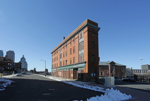 529 Ann Street Apartments