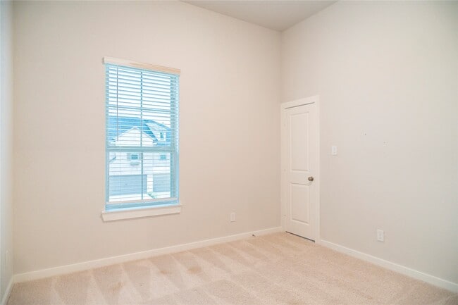 property at 6519 Bramble Cv Ln