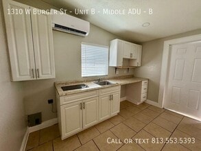 1310 W Burger St in Tampa, FL - Building Photo - Building Photo