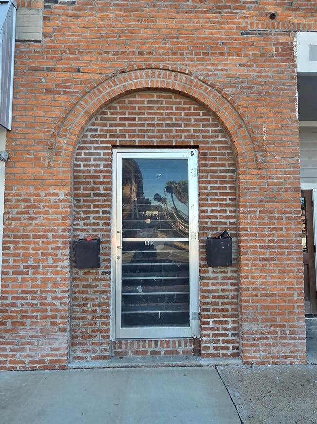 property at 129 S Jefferson St