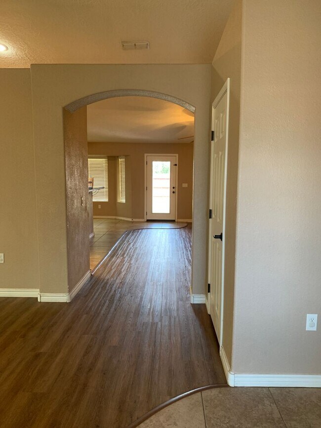 1817 College Park Dr in Clovis, NM - Building Photo - Building Photo