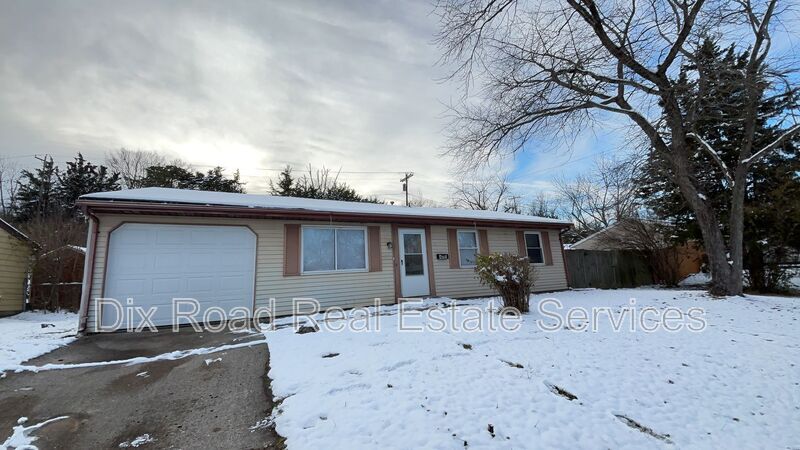 425 Smalley Blvd in Hamilton, OH - Building Photo