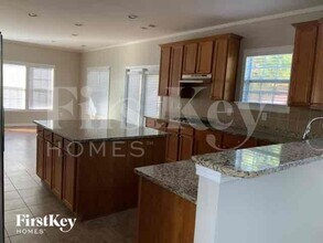 2304 Blackburn Pass in Conyers, GA - Foto de edificio - Building Photo