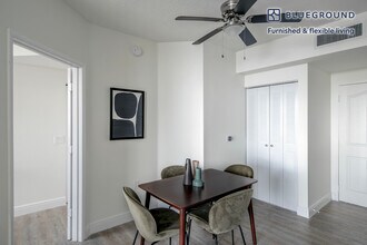 987 SW 37th Ave in Miami, FL - Building Photo - Building Photo