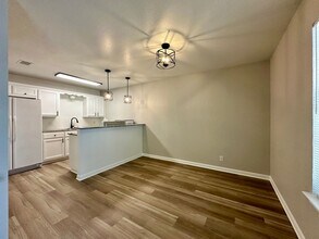 1231 Wood Ave in Waco, TX - Foto de edificio - Building Photo