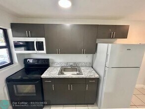 1113 SW 15th Terrace in Fort Lauderdale, FL - Building Photo - Building Photo