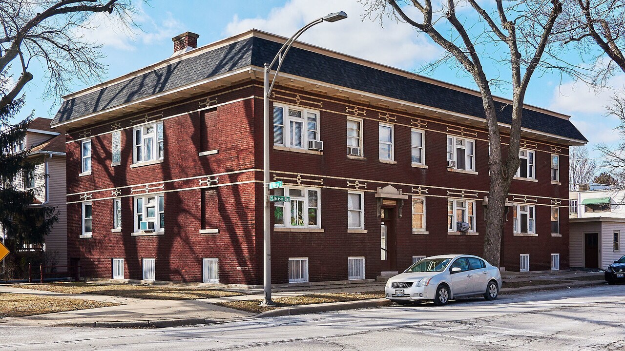 521 Jackson Blvd in Forest Park, IL - Foto de edificio