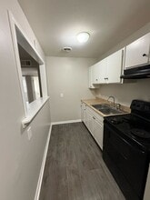 3704 Flint St in Greensboro, NC - Building Photo - Building Photo
