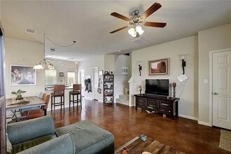 4604 Senda Ln in Austin, TX - Building Photo - Building Photo