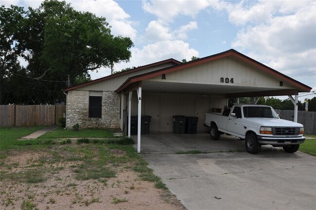 804 Osage Dr in Leander, TX - Building Photo - Building Photo