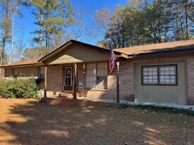 1160 Bouldercrest Cir in Watkinsville, GA - Building Photo