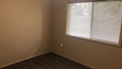 221-223-223 NW Sunrise Dr in Pullman, WA - Building Photo - Building Photo