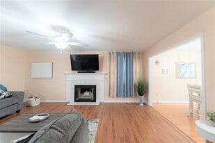 3115 Wild Cherry Ridge W in Mishawaka, IN - Building Photo