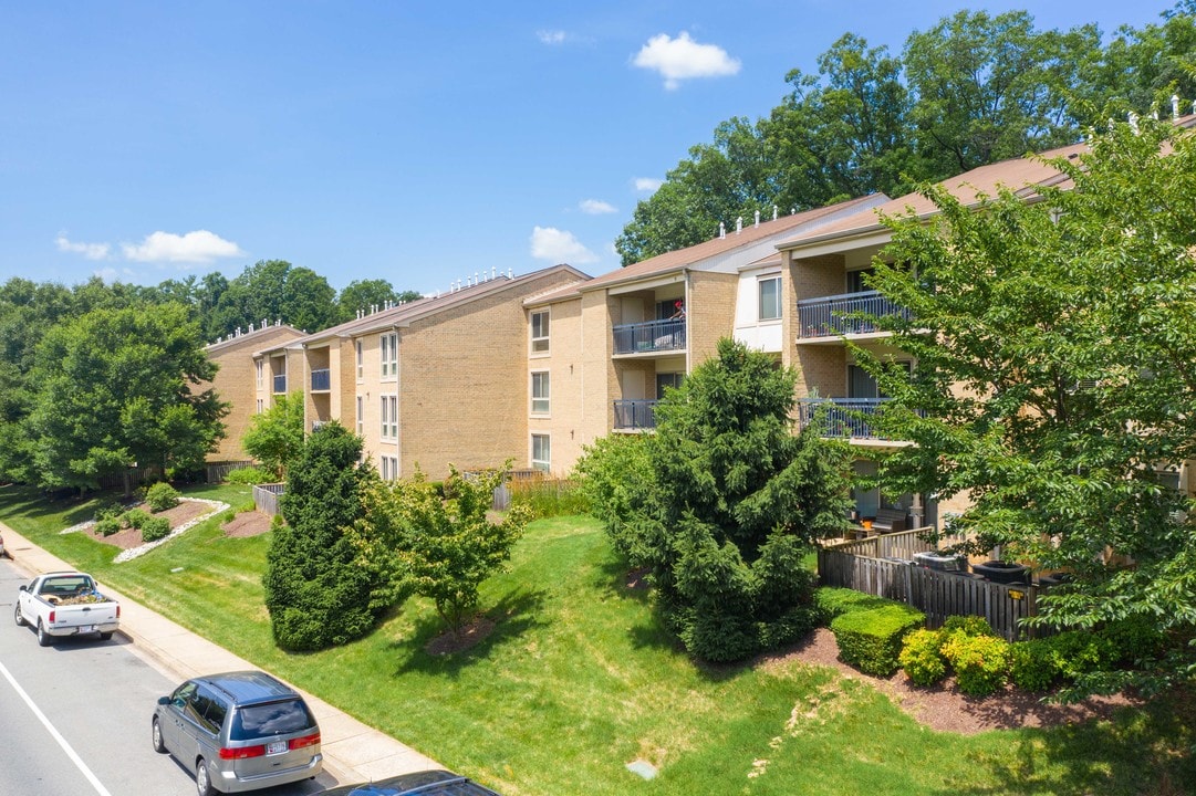 Amber Commons in Gaithersburg, MD - Foto de edificio