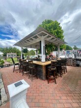 75 Chiswick Rd in Warwick, RI - Building Photo - Building Photo