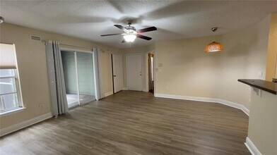 5065 Park Central Dr in Orlando, FL - Building Photo - Building Photo