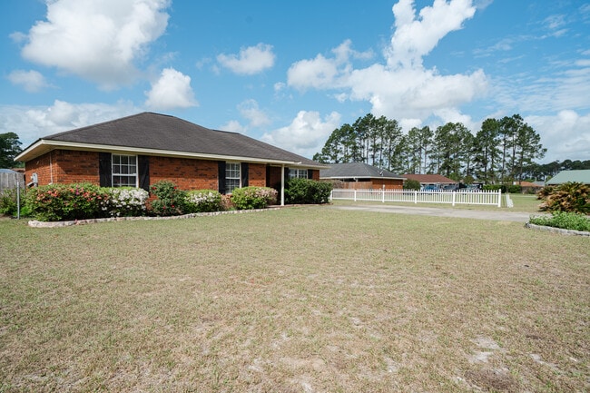 2007 Ossabaw Dr in Hinesville, GA - Building Photo - Building Photo