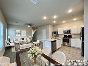 7814 Savannah Brooks in Live Oak, TX - Building Photo - Building Photo