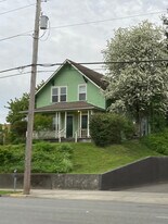 908 4th Ave E, Unit Downstairs in Olympia, WA - Building Photo
