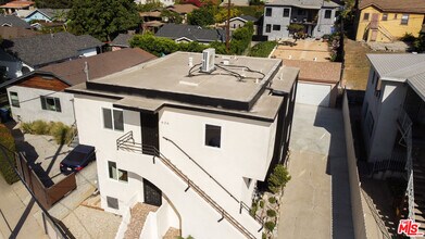 1130 Crocker St in Los Angeles, CA - Building Photo - Building Photo